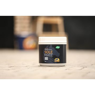 Pasta do wrażliwych kopyt konia Cavalor SoleMate 1,6 kg